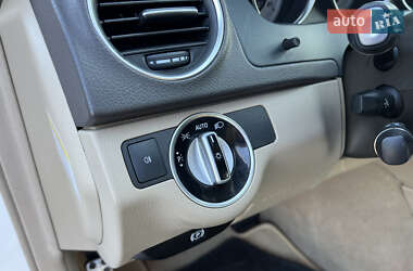 Седан Mercedes-Benz C-Class 2012 в 