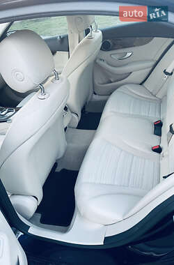 Седан Mercedes-Benz C-Class 2017 в 