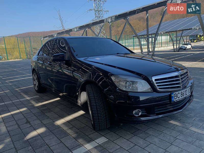 Седан Mercedes-Benz C-Class 2010 в 