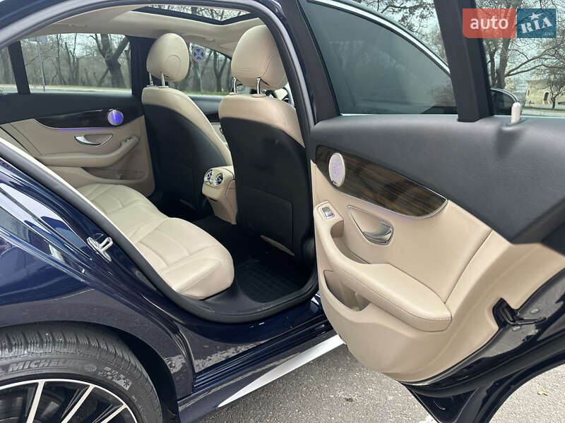 Седан Mercedes-Benz C-Class 2017 в Одессе