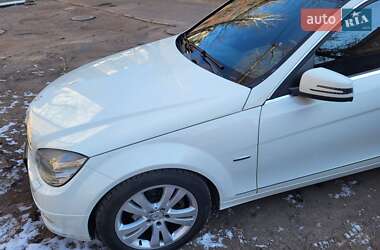Седан Mercedes-Benz C-Class 2010 в 