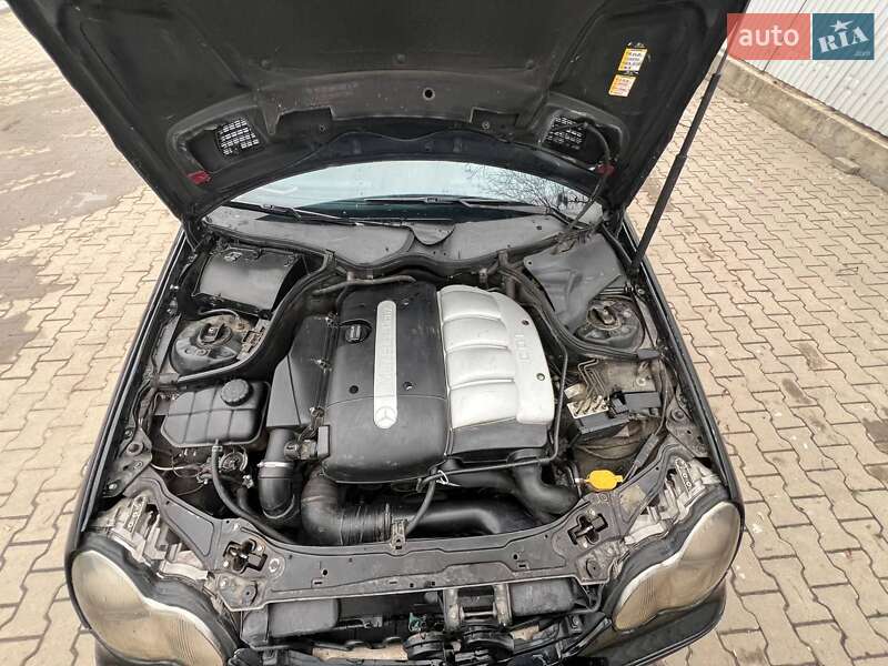 Седан Mercedes-Benz C-Class 2001 в Ивано-Франковске