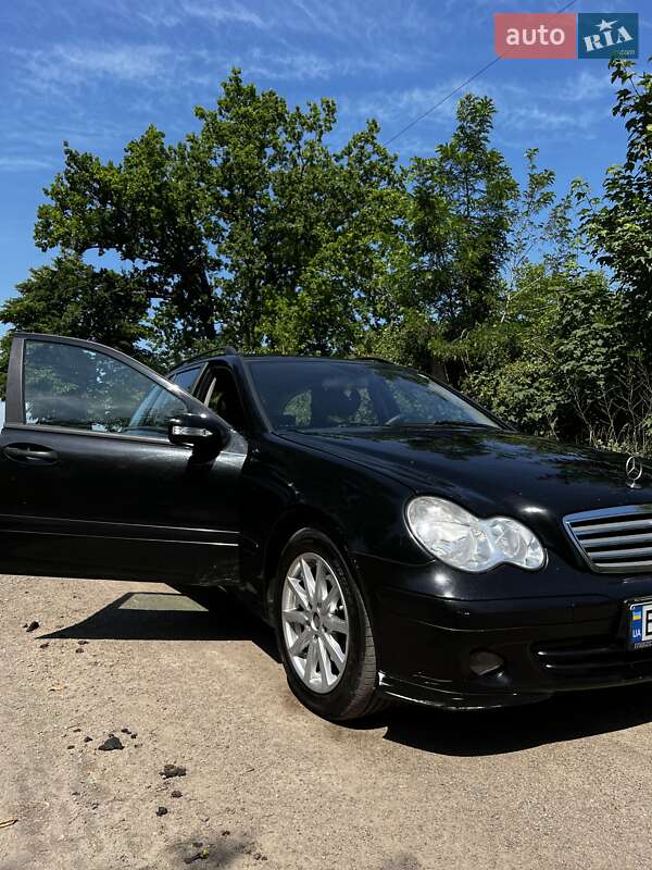 Универсал Mercedes-Benz C-Class 2006 в Первомайске