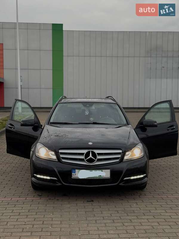 Универсал Mercedes-Benz C-Class 2014 в Виноградове