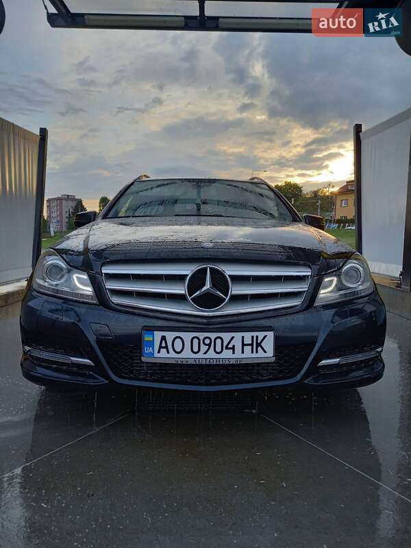 Универсал Mercedes-Benz C-Class 2014 в Виноградове