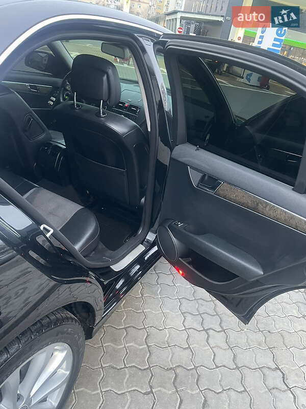 Седан Mercedes-Benz C-Class 2008 в Одессе