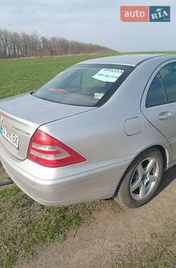 Седан Mercedes-Benz C-Class 2002 в 