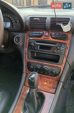 Седан Mercedes-Benz C-Class 2002 в 