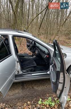 Универсал Mercedes-Benz C-Class 2001 в 