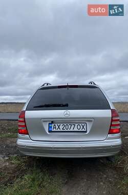 Универсал Mercedes-Benz C-Class 2001 в 
