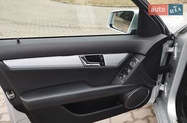 Универсал Mercedes-Benz C-Class 2010 в 