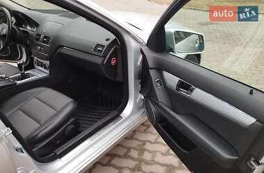 Универсал Mercedes-Benz C-Class 2010 в 