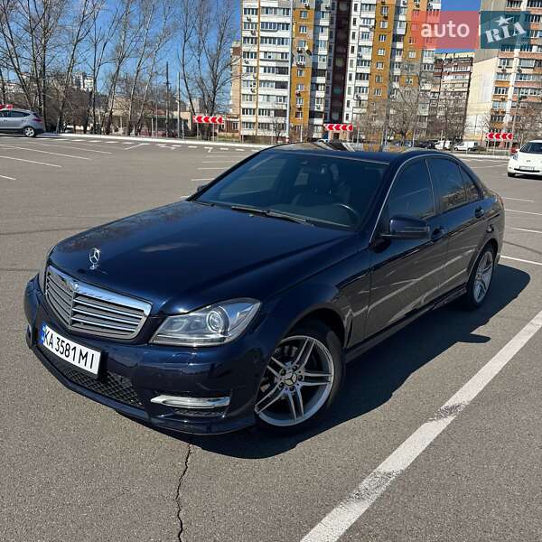 Mercedes-Benz C-Class 2012