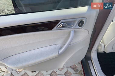 Седан Mercedes-Benz C-Class 2002 в 