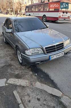 Седан Mercedes-Benz C-Class 1995 в 