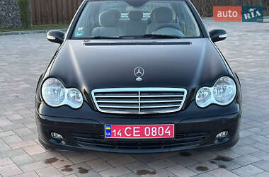 Седан Mercedes-Benz C-Class 2005 в 