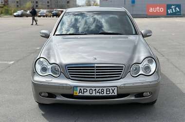 Седан Mercedes-Benz C-Class 2004 в 