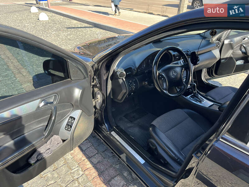 Универсал Mercedes-Benz C-Class 2007 в Чернигове