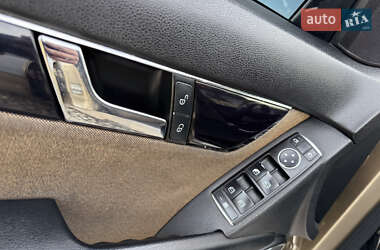 Универсал Mercedes-Benz C-Class 2010 в 