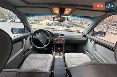 Седан Mercedes-Benz C-Class 1996 в 