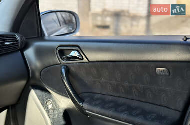 Седан Mercedes-Benz C-Class 2003 в 