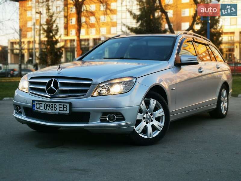Універсал Mercedes-Benz C-Class 2011 в 