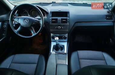 Універсал Mercedes-Benz C-Class 2011 в 