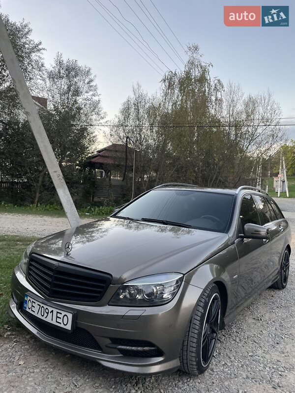 Универсал Mercedes-Benz C-Class 2009 в 
