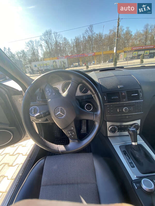 Седан Mercedes-Benz C-Class 2007 в Тернополе