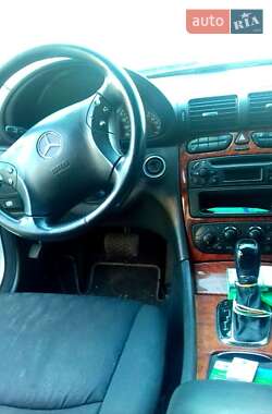 Седан Mercedes-Benz C-Class 2004 в 