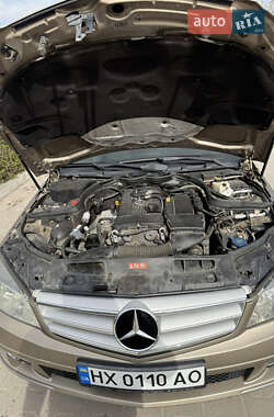 Седан Mercedes-Benz C-Class 2009 в 