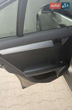 Седан Mercedes-Benz C-Class 2009 в 