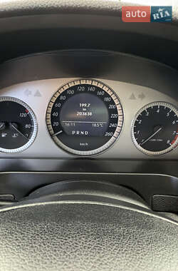 Седан Mercedes-Benz C-Class 2009 в 