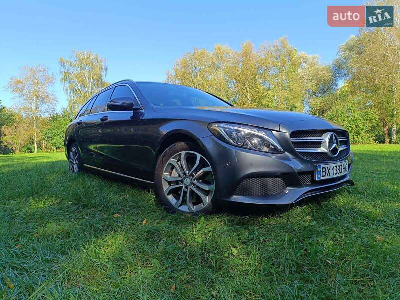 Універсал Mercedes-Benz C-Class 2015 в 