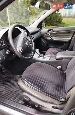 Седан Mercedes-Benz C-Class 2005 в 