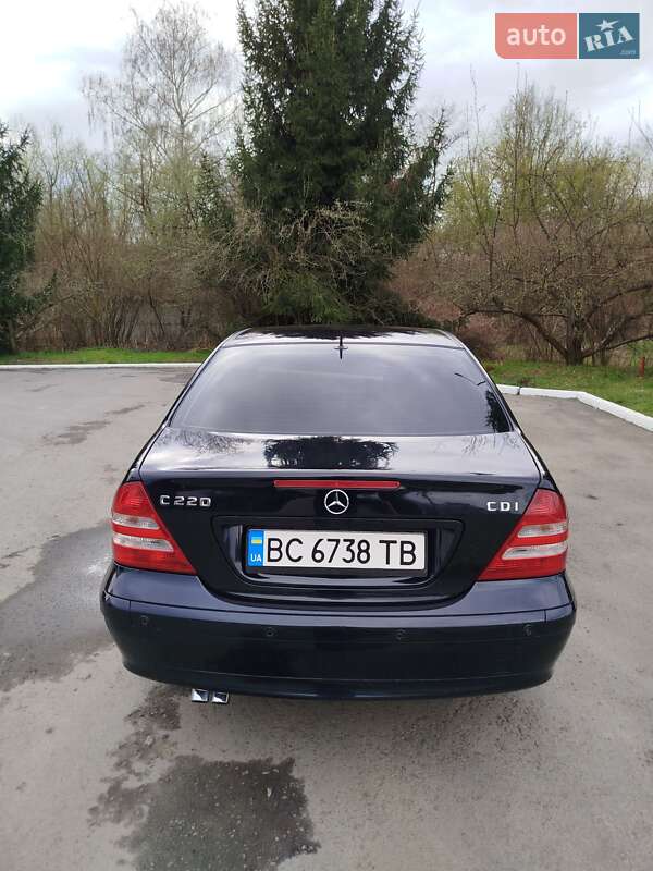 Седан Mercedes-Benz C-Class 2005 в Жидачове