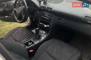 Седан Mercedes-Benz C-Class 2001 в Виннице