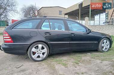 Универсал Mercedes-Benz C-Class 2004 в 
