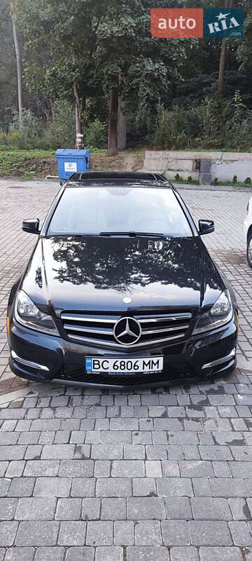Седан Mercedes-Benz C-Class 2013 в Львове