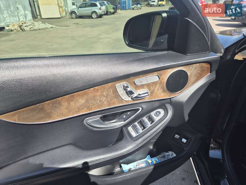 Седан Mercedes-Benz C-Class 2018 в Києві