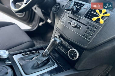 Универсал Mercedes-Benz C-Class 2011 в 