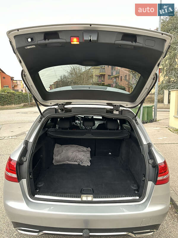 Универсал Mercedes-Benz C-Class 2016 в Хусте фото 13 Универсал Mercedes-Benz C-Class 2016 в Хусте