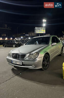 Седан Mercedes-Benz C-Class 2001 в 