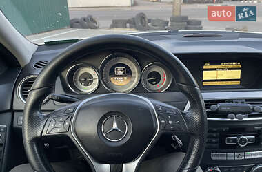 Универсал Mercedes-Benz C-Class 2011 в 
