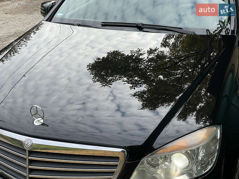 Універсал Mercedes-Benz C-Class 2010 в Дніпрі