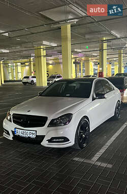 Седан Mercedes-Benz C-Class 2011 в 