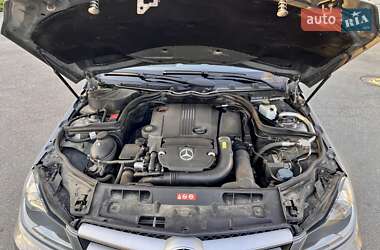 Купе Mercedes-Benz C-Class 2011 в 