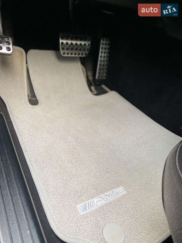 Универсал Mercedes-Benz C-Class 2004 в Львове