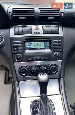 Универсал Mercedes-Benz C-Class 2004 в 