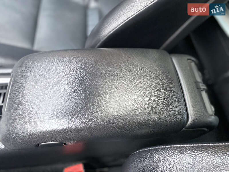 Универсал Mercedes-Benz C-Class 2004 в Львове